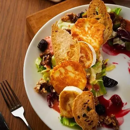 Dworek Za Goscincem *