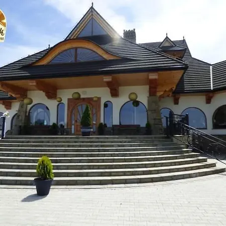 Apartman Dworek Za Goscincem