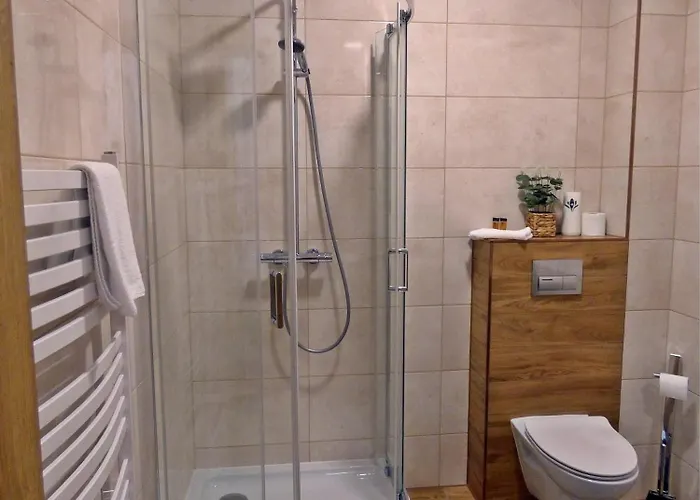 Dworek Za Goscincem Appartement